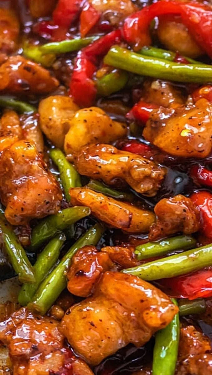 Colorful chicken stir-fry with fresh green beans and vegetables